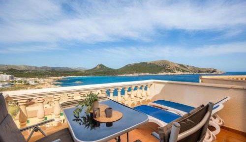 Superior One-Bedroom Apartment with Balcony
