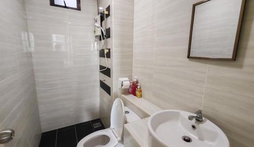 Room #1183403301