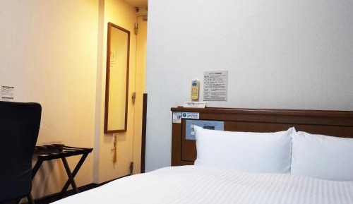 Small Double Room - Smoking