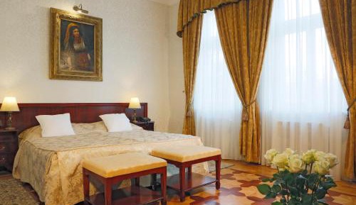 Two-Bedroom Suite