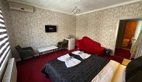King Room with Spa Bath