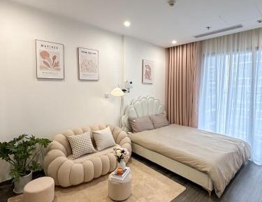 Deluxe King Studio
