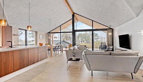 Four-Bedroom Holiday Home