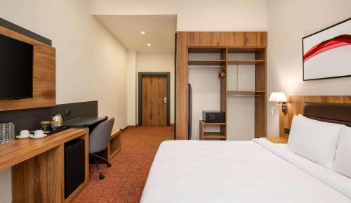King Room - Mobility Access/Non-Smoking