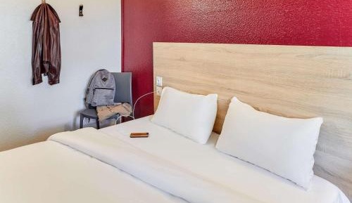 Tandem Room
