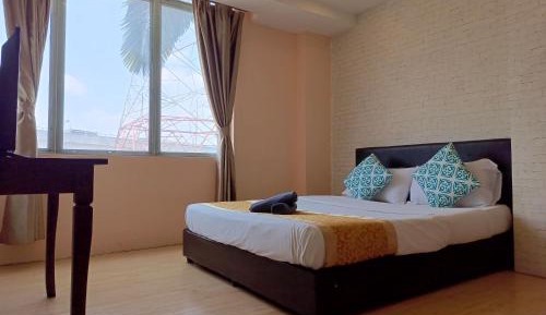 Standard Queen Room