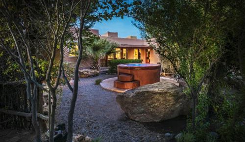 Deluxe Bungalow