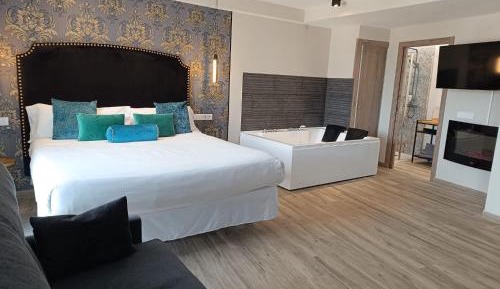King Suite with Spa Bath