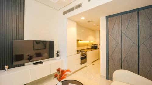 Studio with Balcony