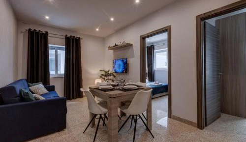 Double or Twin Room with Shower