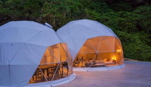 Glamping Dome with private beach (Up to 4 people)