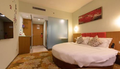 Romantic Room with Round Bed