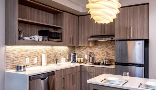 1 Bedroom Suite, 1 King, Sofa bed, Full Kitchen