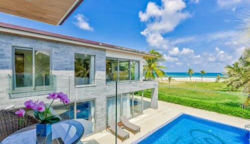 Villa with Sea View