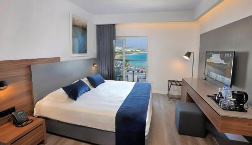 Superior Double or Twin Room with Sea View