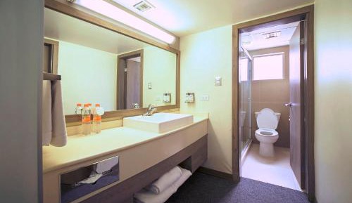 Two-Bedroom King Suite