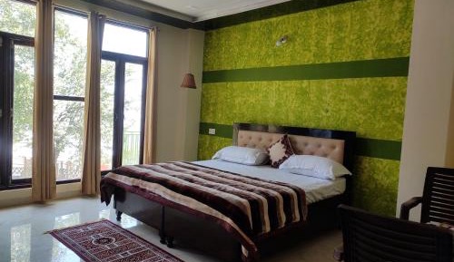 Superior King Room