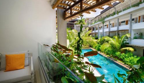	Deluxe King Room with Balcony with Afternoon Tea, Free Watersports