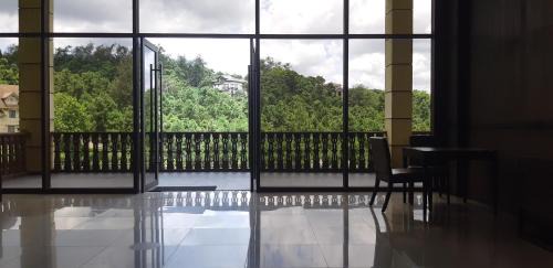 Studio with Balcony
