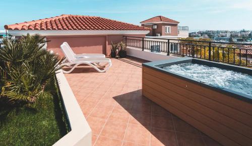 Superior Apartment with Jacuzzi