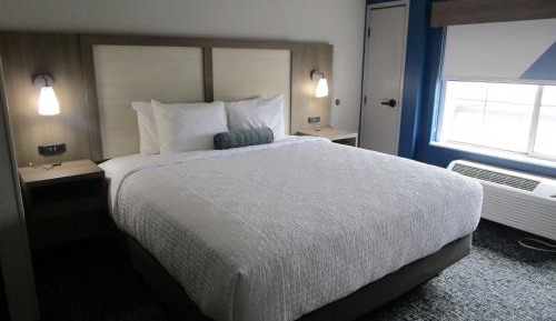 King Suite with Sofa Bed - Non-Smoking