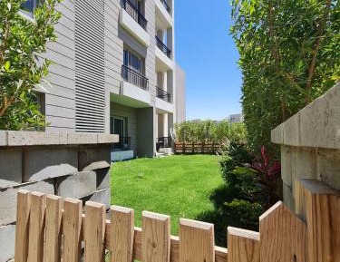 Apartment with Garden View