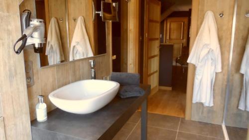 Suite with Sauna - Lake View - Teddy