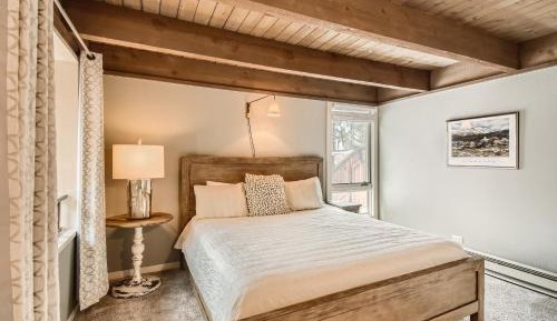Four-Bedroom Holiday Home