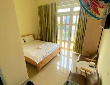 Queen Room with Balcony