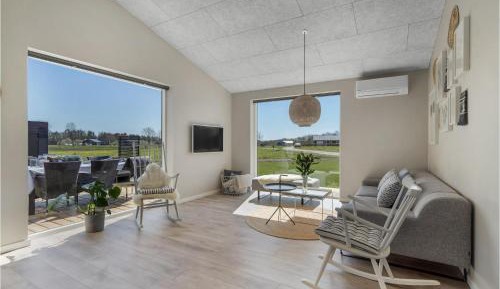 Four-Bedroom Holiday Home