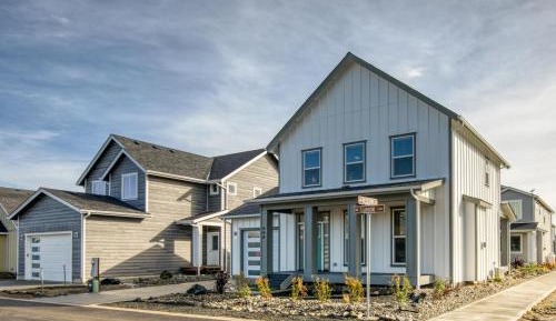 Three-Bedroom Holiday Home 