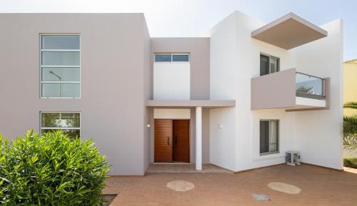 Seven-Bedroom House