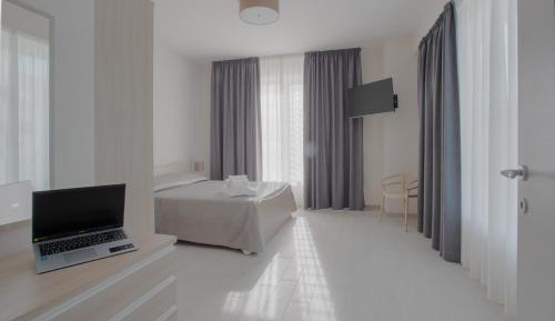 Double or Twin Room with Private Bathroom