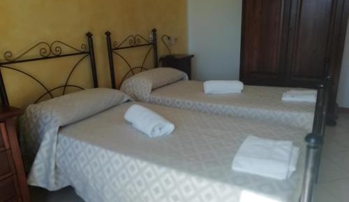 Twin Room with Bathroom