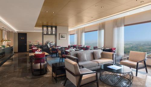 Standard King Room - Lounge Access