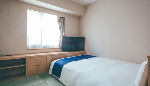 Japanese-Style Room
