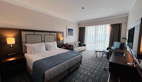 Twin Room with City View - Non-Smoking