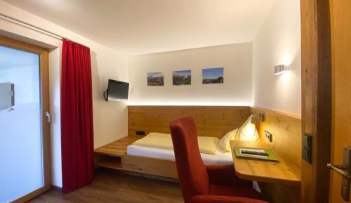 Comfort Single Room with Balcony