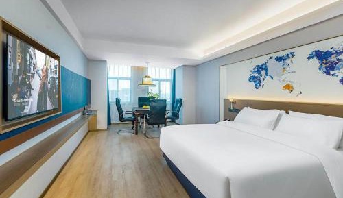 Double Room with Mah-jongg 