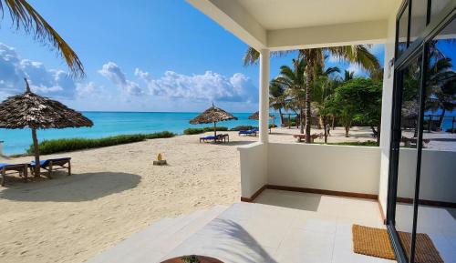 Ocean Front Suite
