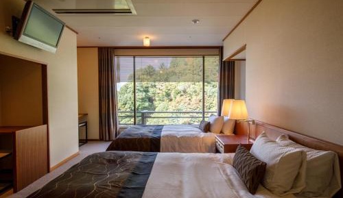 Japanese-Style Quadruple Room