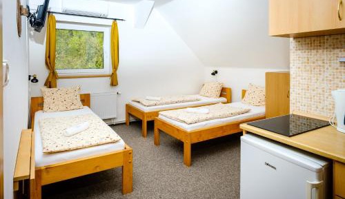 Triple Room with Private Bathroom