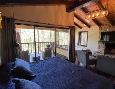 Deluxe One-Bedroom Chalet