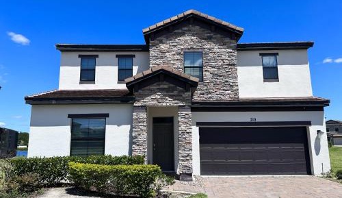 Four-Bedroom Holiday Home
