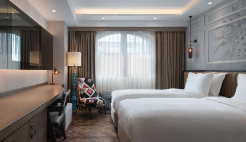 Burdock Twin Room