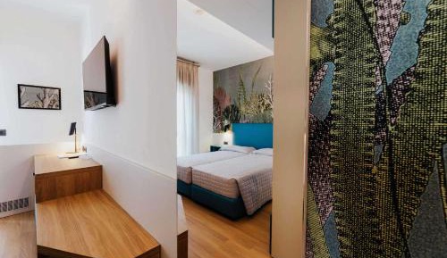 Superior Twin Room with City View
