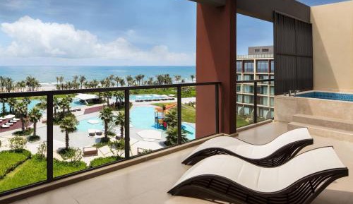 One-Bedroom Suite with Ocean View