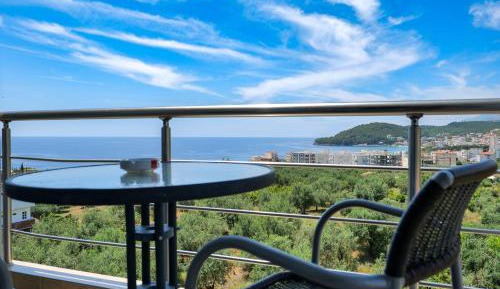 Double Room with Balcony and Sea View