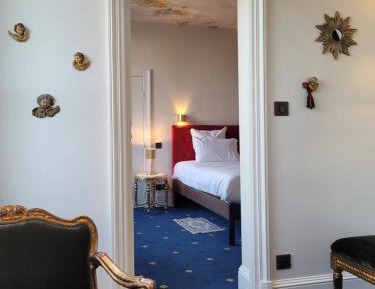 Luxury Suite