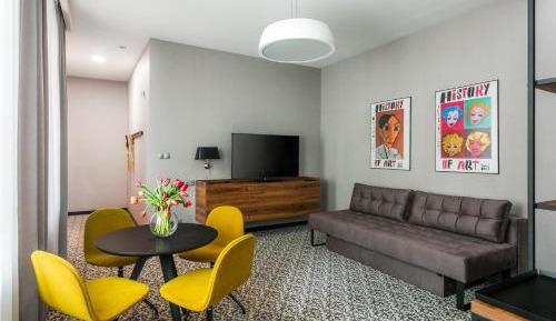 One-Bedroom Suite